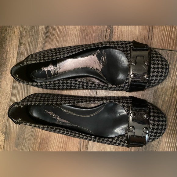 Solos Flats Size 9 - Picture 5 of 8